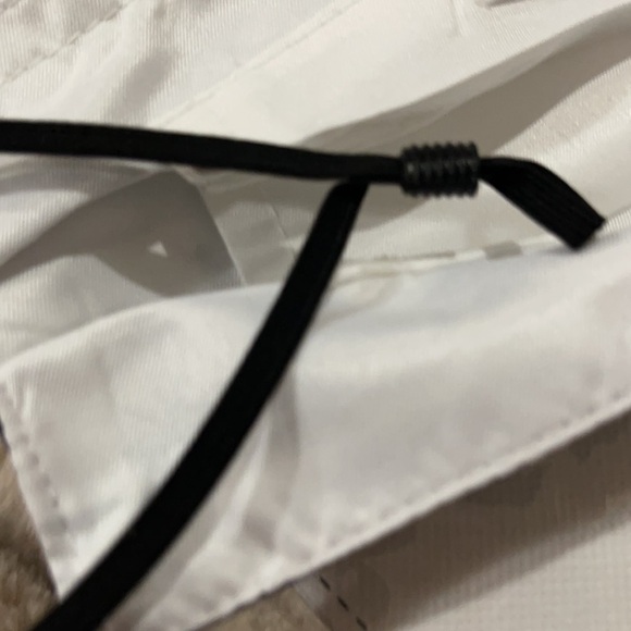 New Mountain cliff face mask - Picture 5 of 5